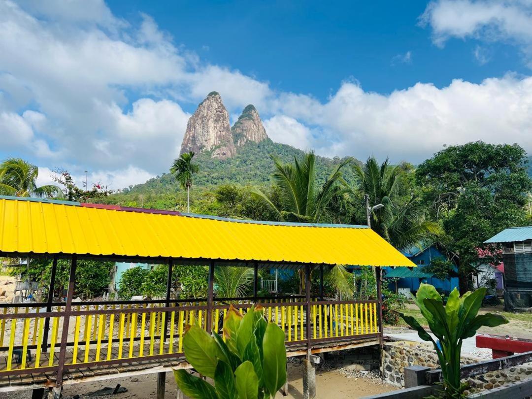 Mukut Coral Chalet Kampong Mukut Екстер'єр фото