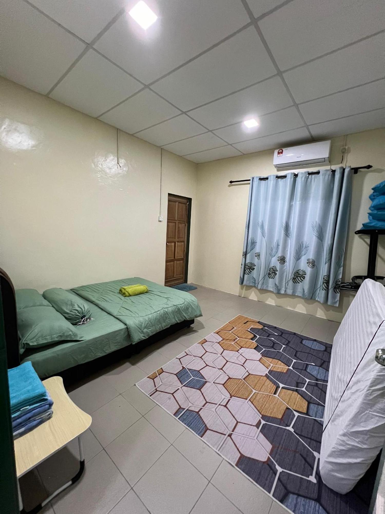Mukut Coral Chalet Kampong Mukut Екстер'єр фото